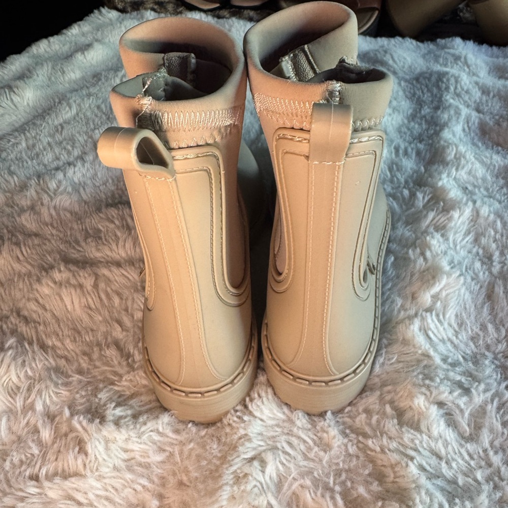 Toni Pons Cream Ankle Rain Boots size 40 - Picture 3 of 5